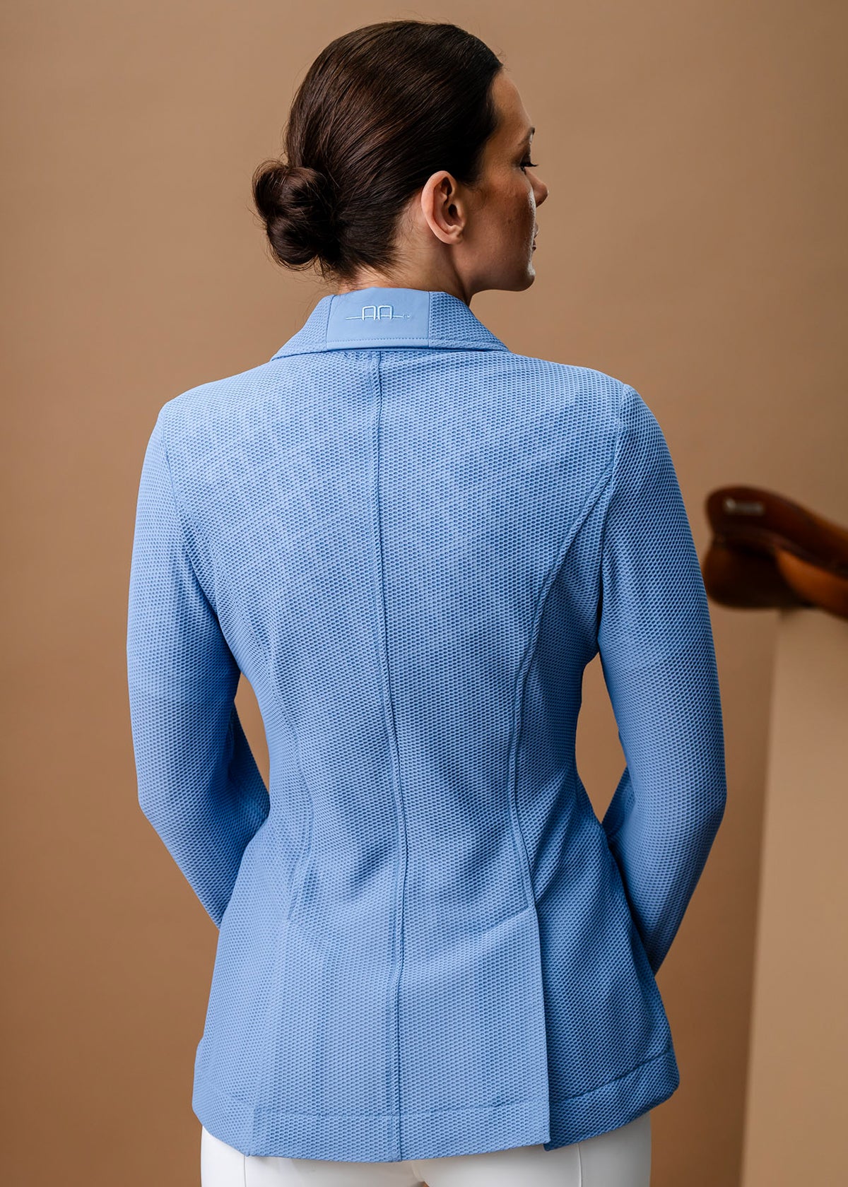 AA® Platinum Motionlite Show Jacket - Image 2
