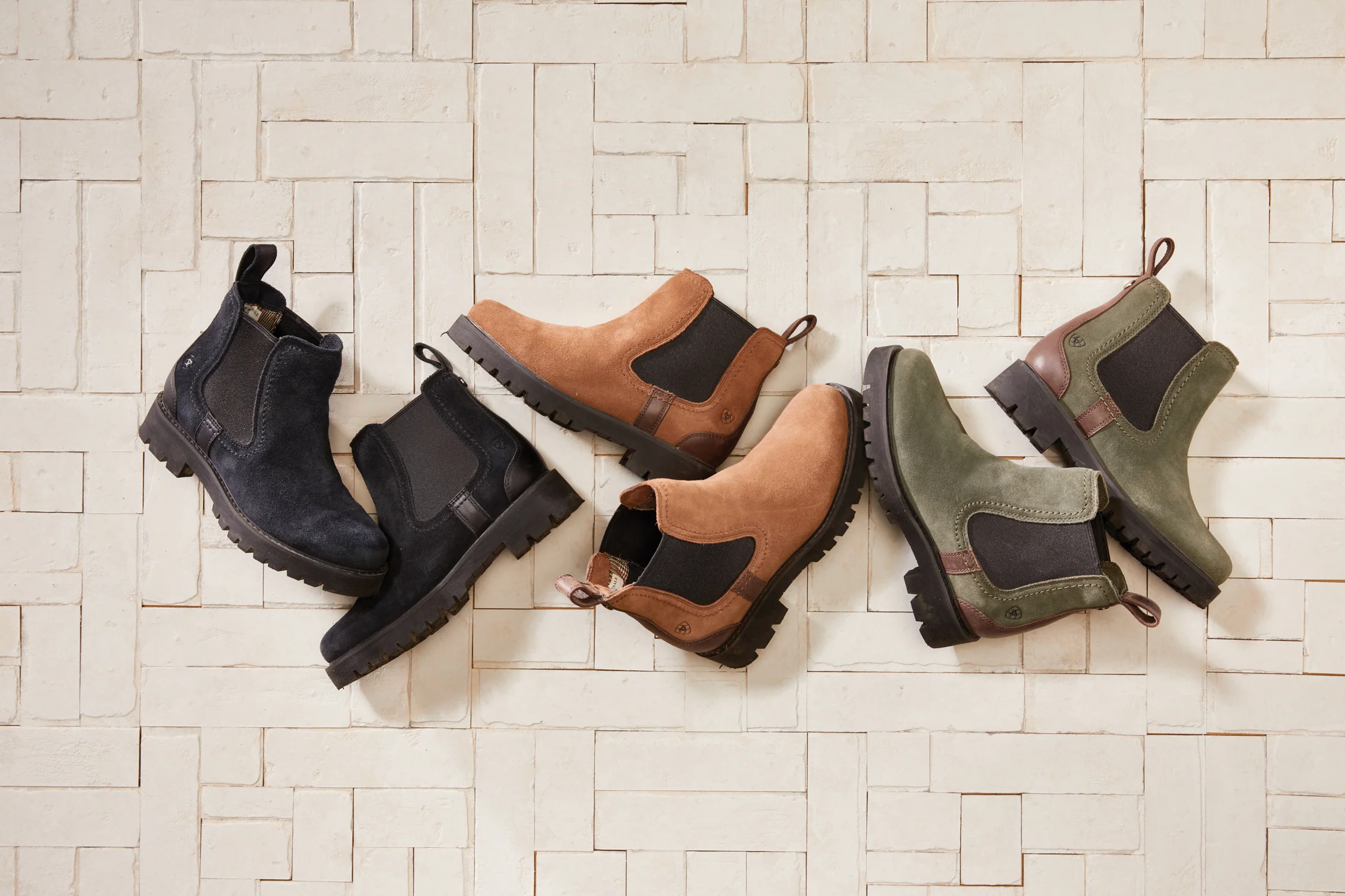 Ariat® Ladies’ Wexford Lug Waterproof Chelsea Boots - Image 9