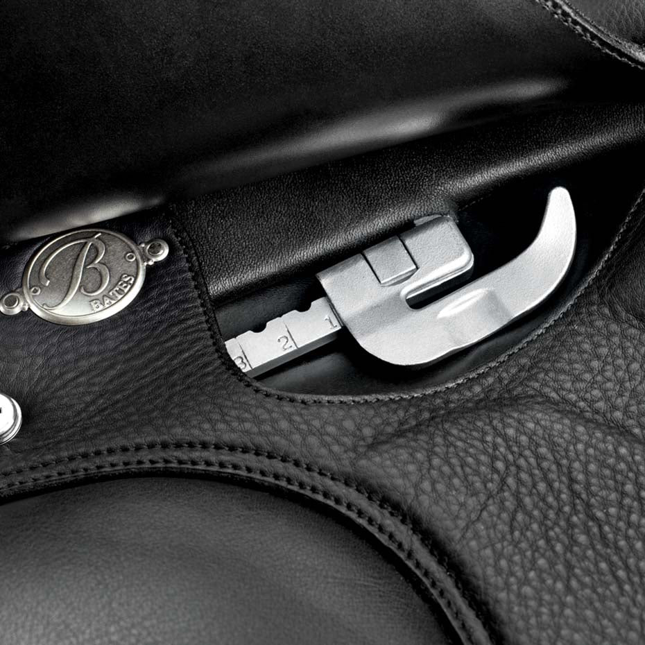 Bates Isabell Luxe Leather Dressage Saddle - Image 2