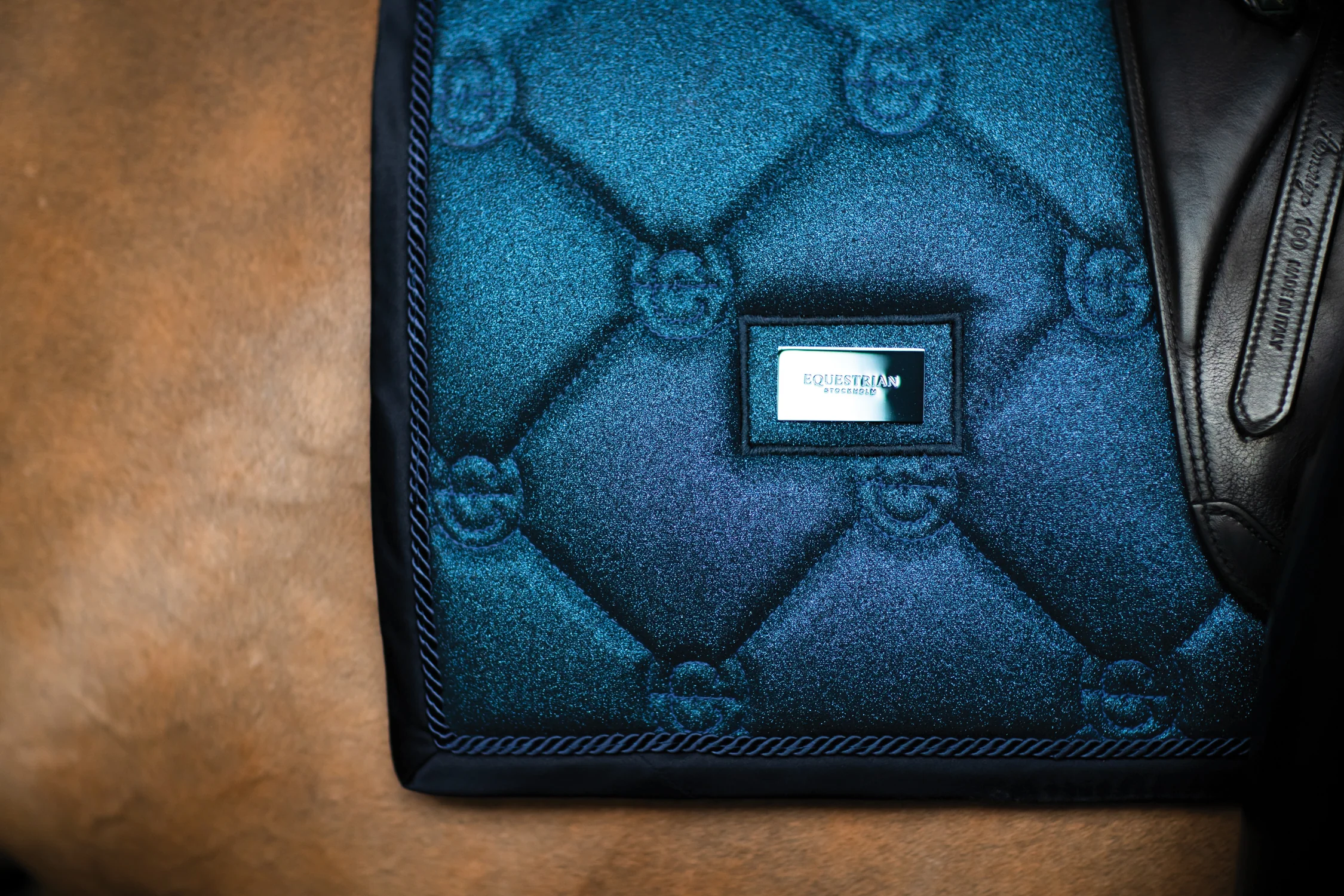 Equestrian Stockholm Glimmer Dressage Saddle Pad - Image 8