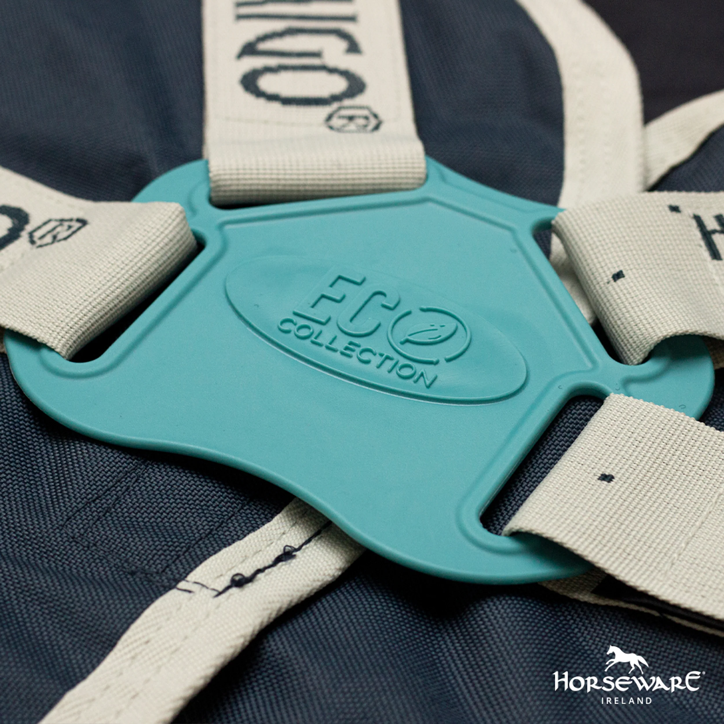 Horseware® Ireland Amigo® AmEco 12 Plus Lightweight Turnout Blanket - Image 3
